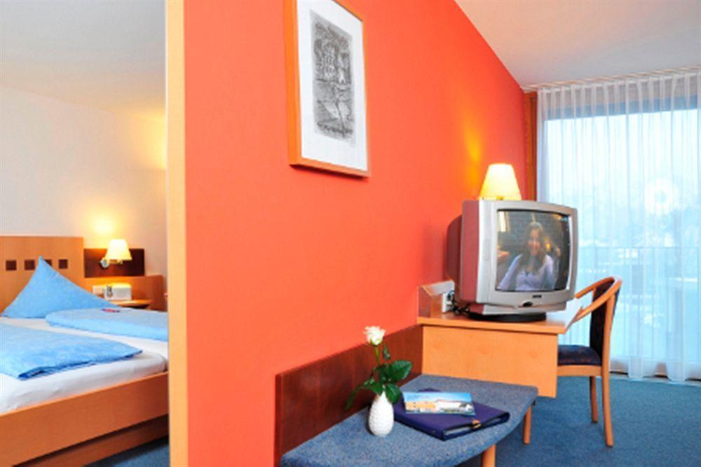 Hotel Weisses Kreuz Feldkirch Bagian luar foto