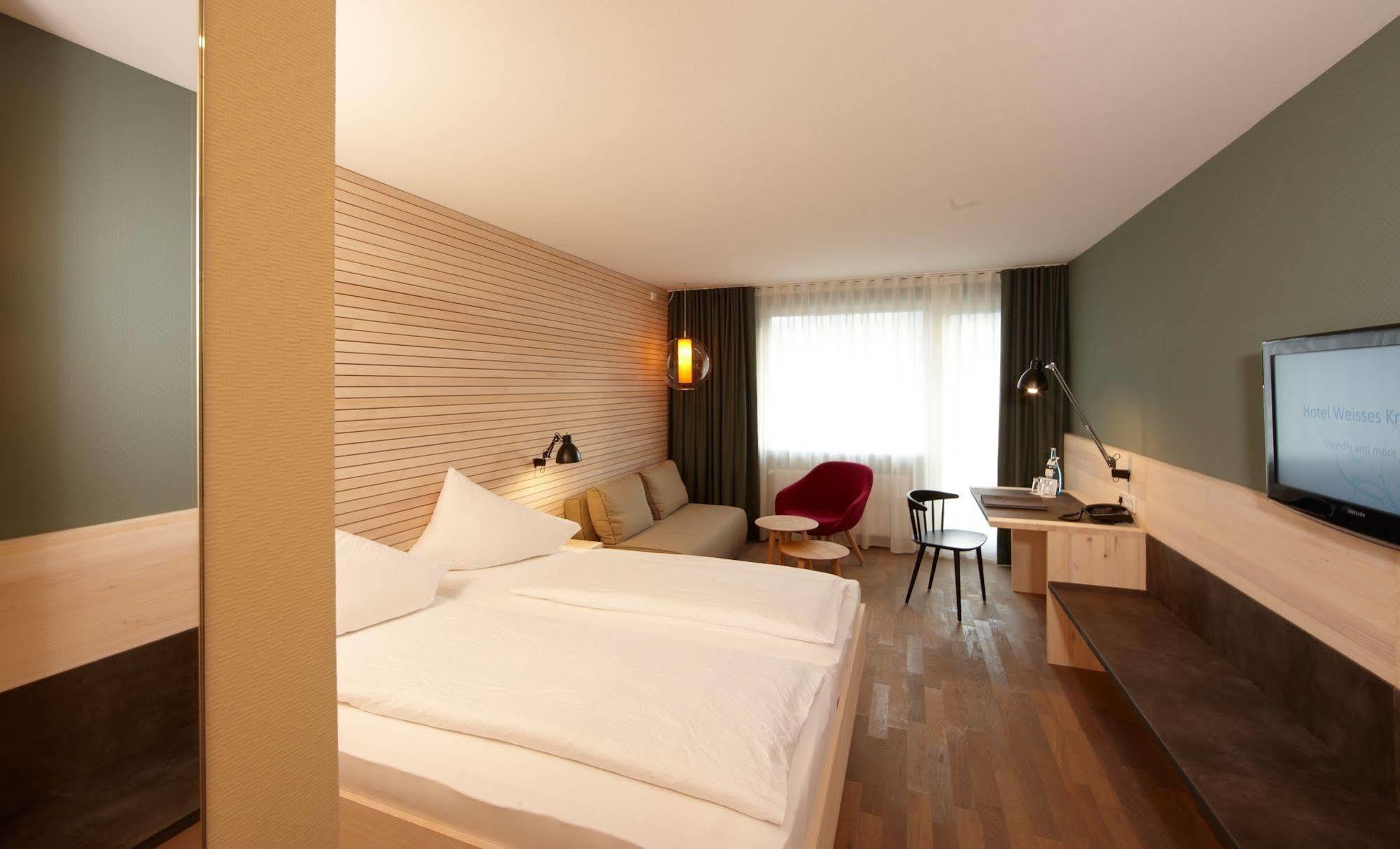 Hotel Weisses Kreuz Feldkirch Bagian luar foto