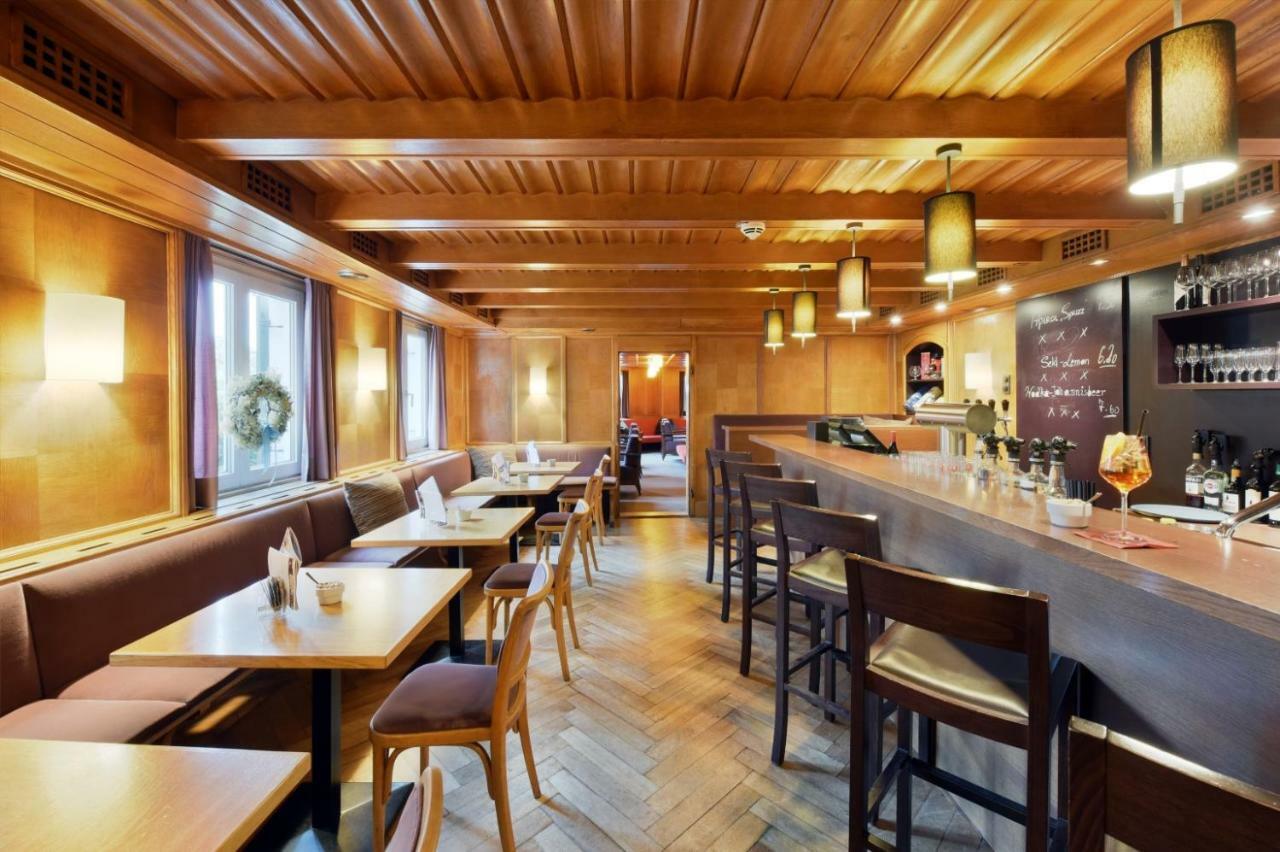Hotel Weisses Kreuz Feldkirch Bagian luar foto