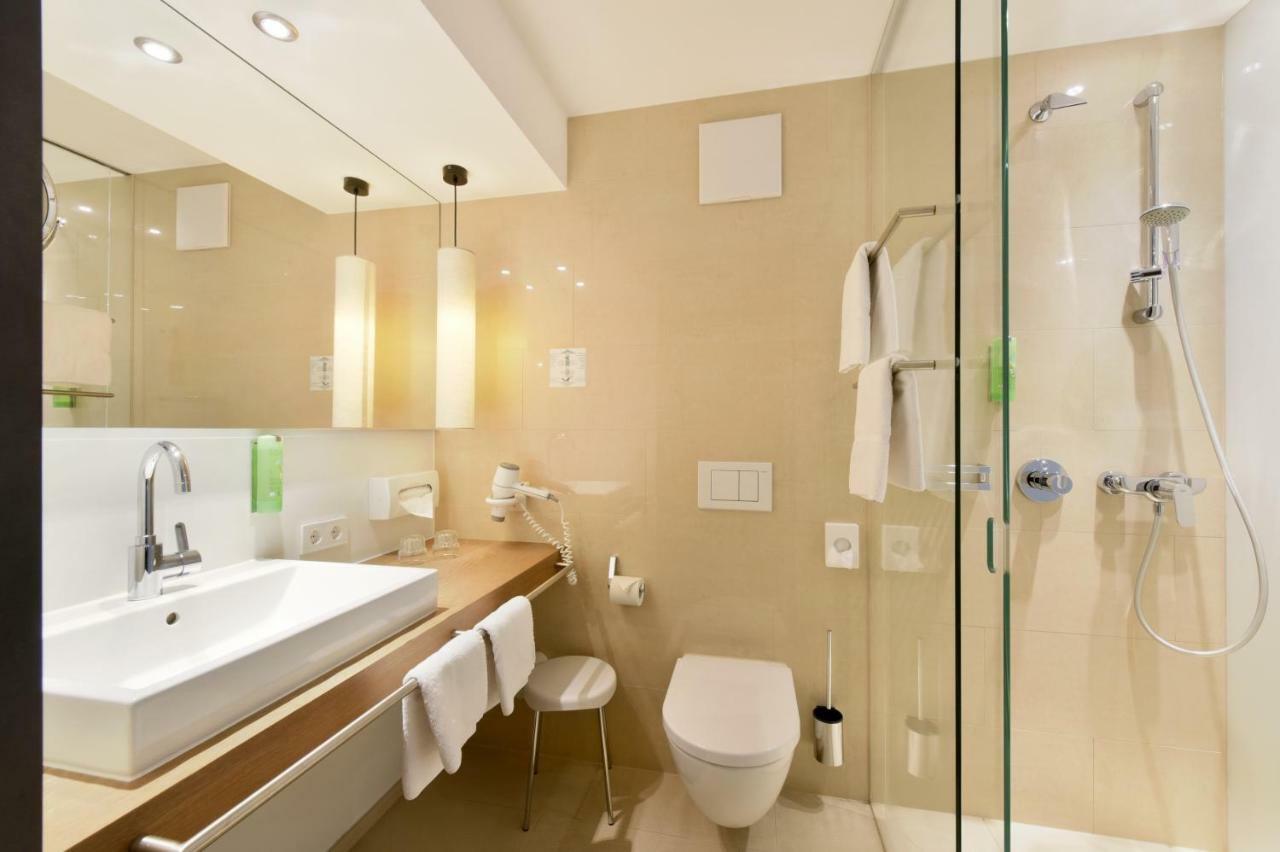 Hotel Weisses Kreuz Feldkirch Bagian luar foto